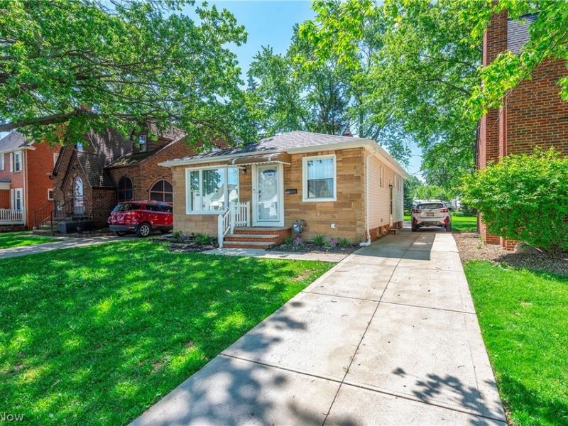 6215 Morningside Drive, Parma, OH 44129 Photo 1