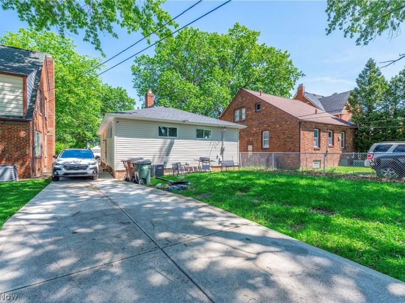 6215 Morningside Drive, Parma, OH 44129 Photo 3