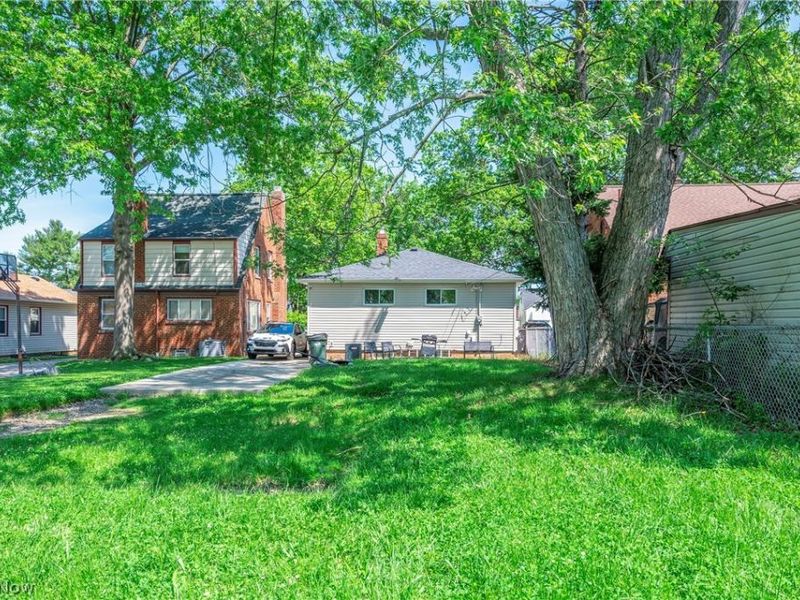 6215 Morningside Drive, Parma, OH 44129 Photo 4