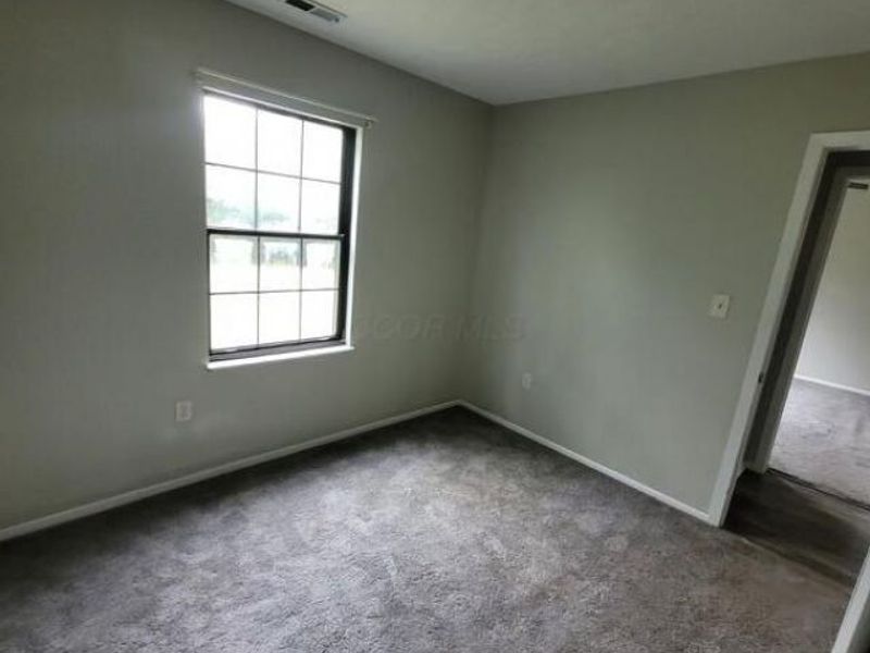 3953 Deer Lake Way, Columbus, OH 43204 Photo 10