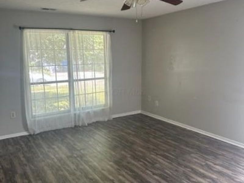 3953 Deer Lake Way, Columbus, OH 43204 Photo 5