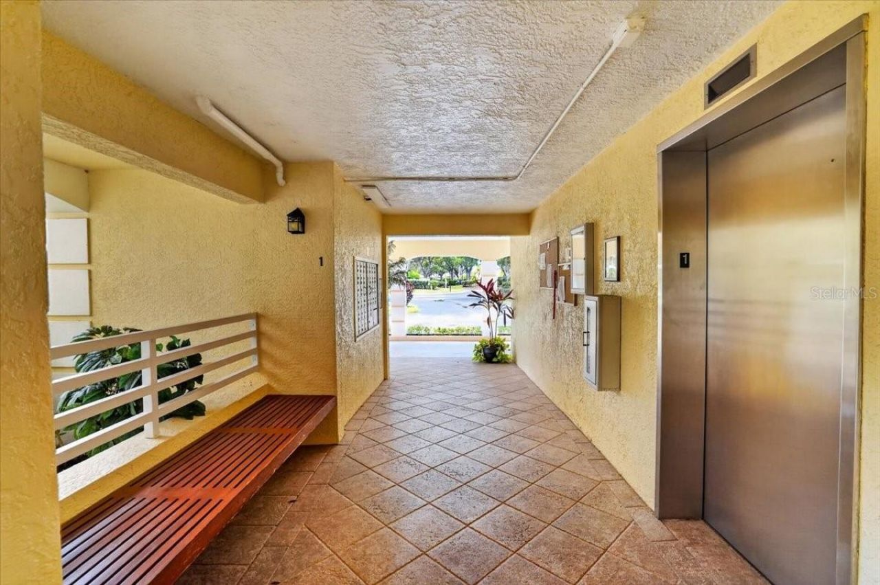 1040 Wexford Boulevard, Unit 1040, Venice, FL 34293 Photo