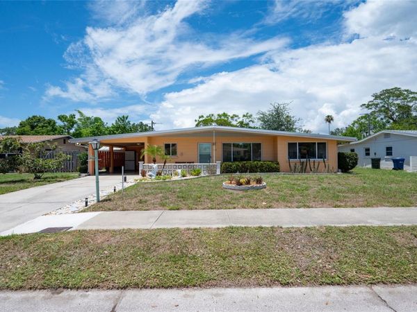 2215 GROVE STREET, SARASOTA, FL 34239