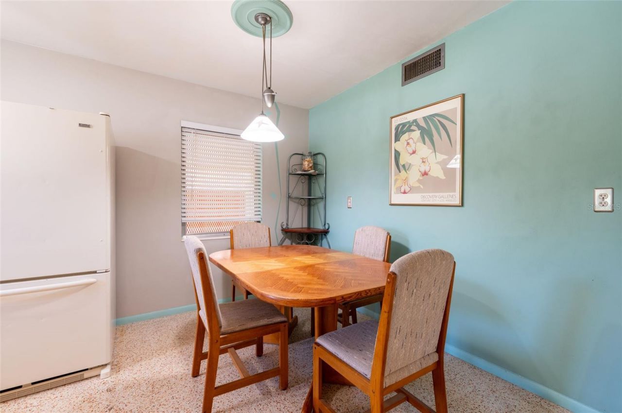 2215 Grove Street, Sarasota, FL 34239 Photo