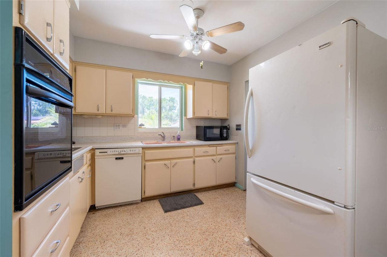 2215 Grove Street, Sarasota, FL 34239 Photo