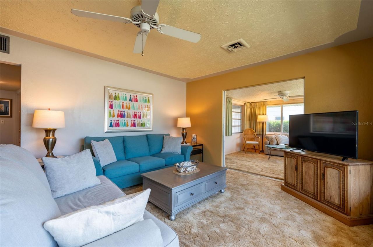 2215 Grove Street, Sarasota, FL 34239 Photo