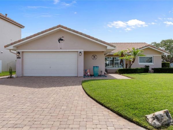 2221 N KINGS COVE POINT, CRYSTAL RIVER, FL 34429