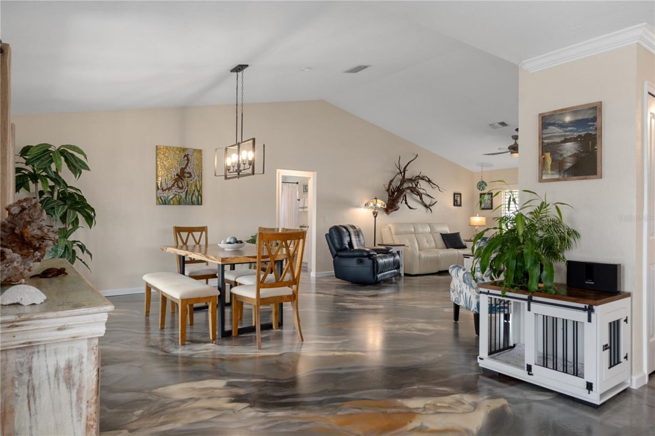 2221 N Kings Cove Point, Crystal River, FL 34429 Photo