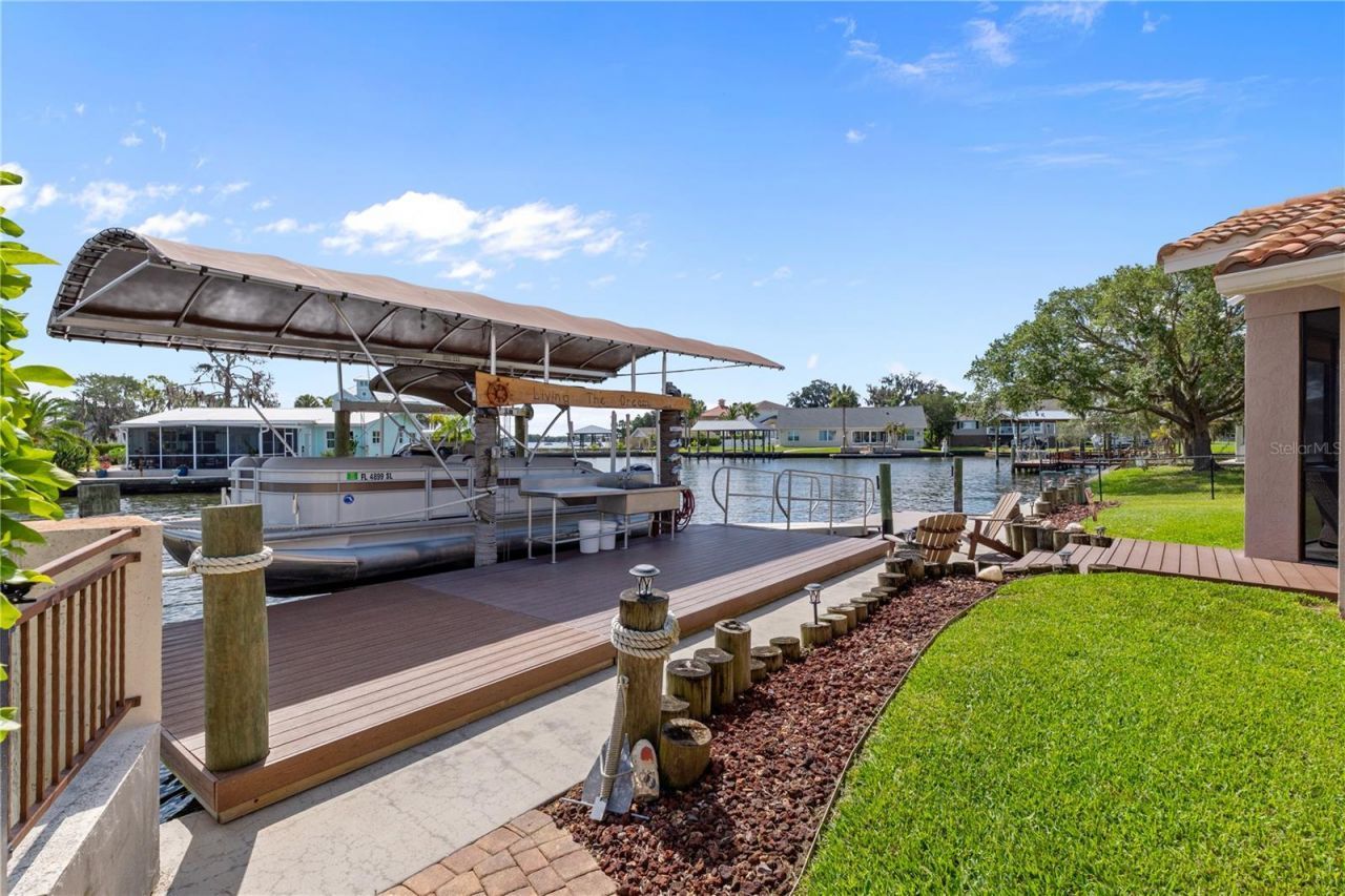 2221 N Kings Cove Point, Crystal River, FL 34429 Photo