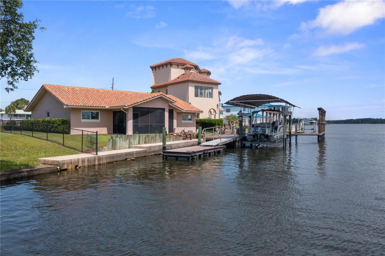 2221 N Kings Cove Point, Crystal River, FL 34429 Photo
