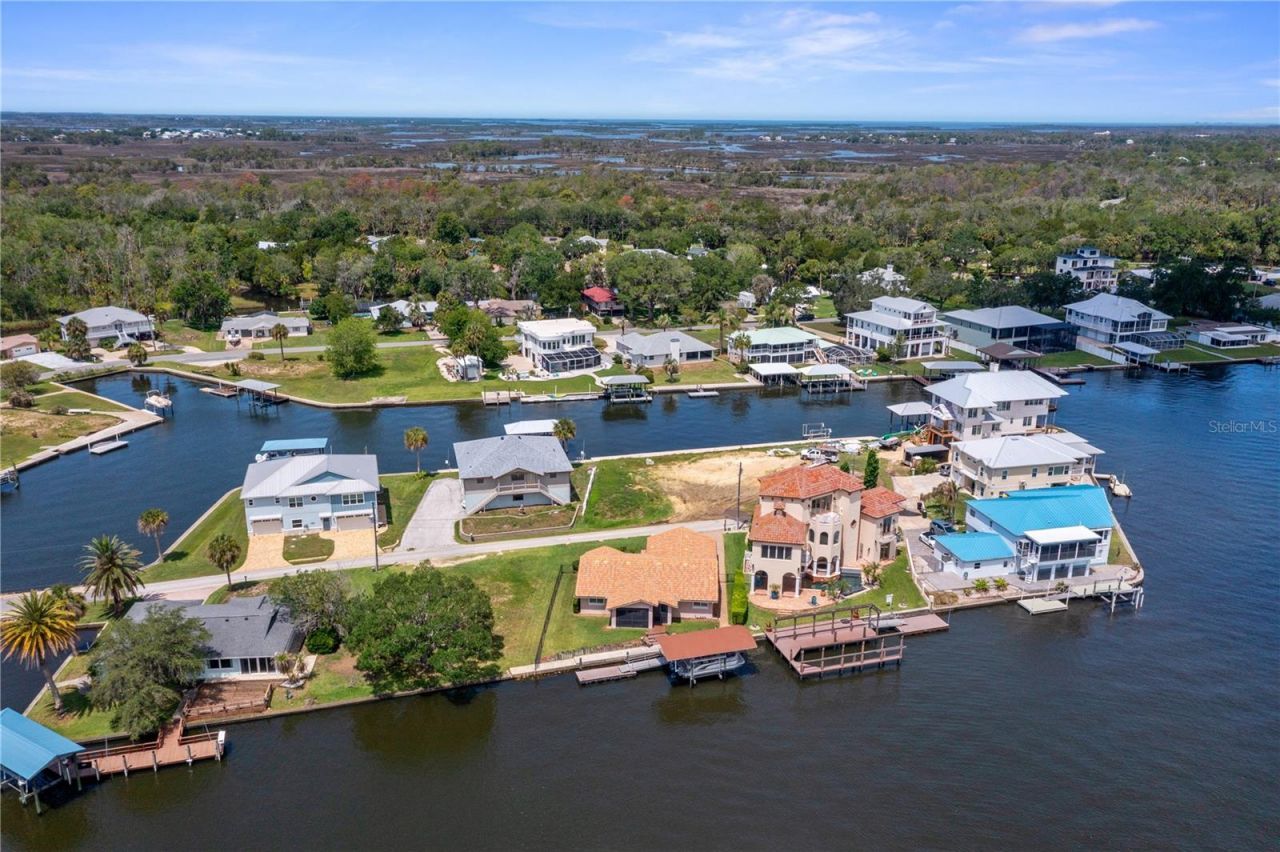 2221 N Kings Cove Point, Crystal River, FL 34429 Photo