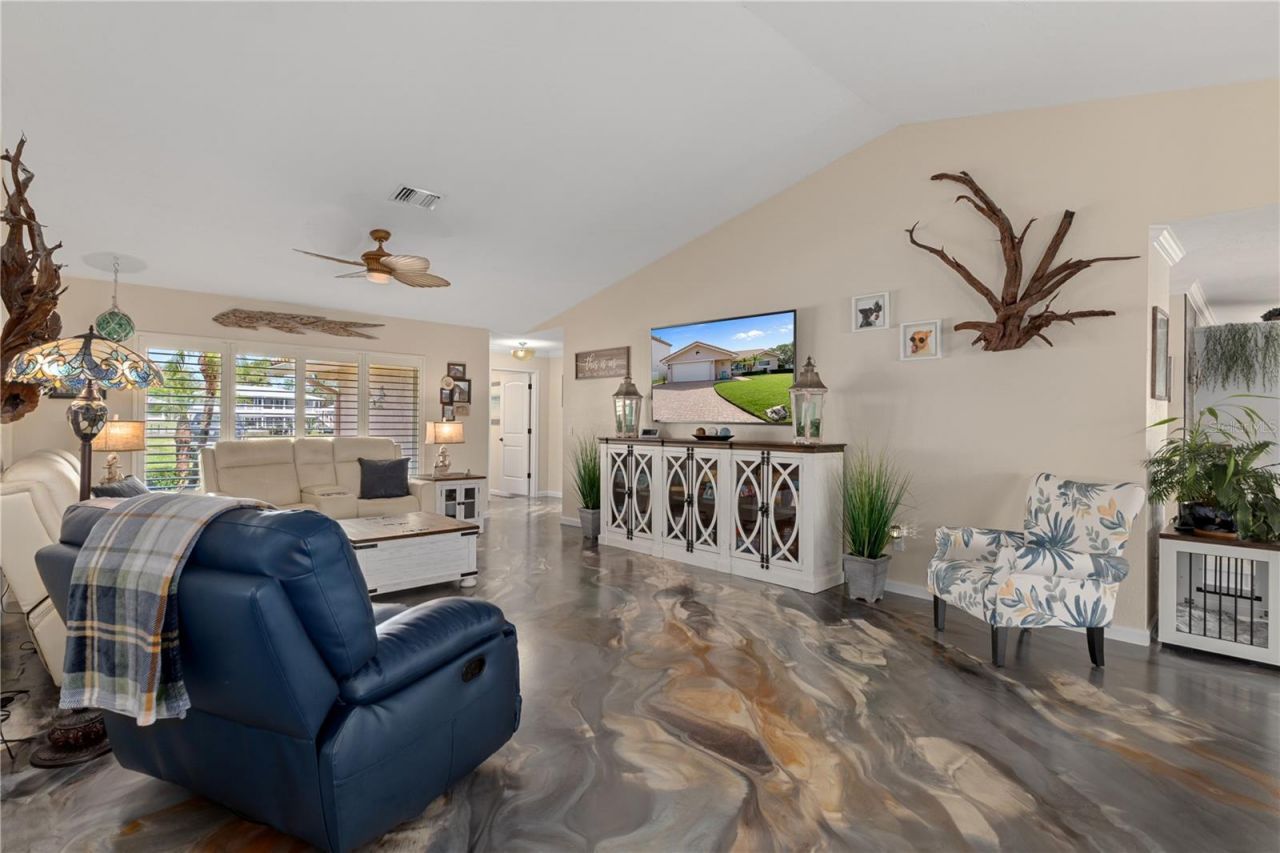 2221 N Kings Cove Point, Crystal River, FL 34429 Photo