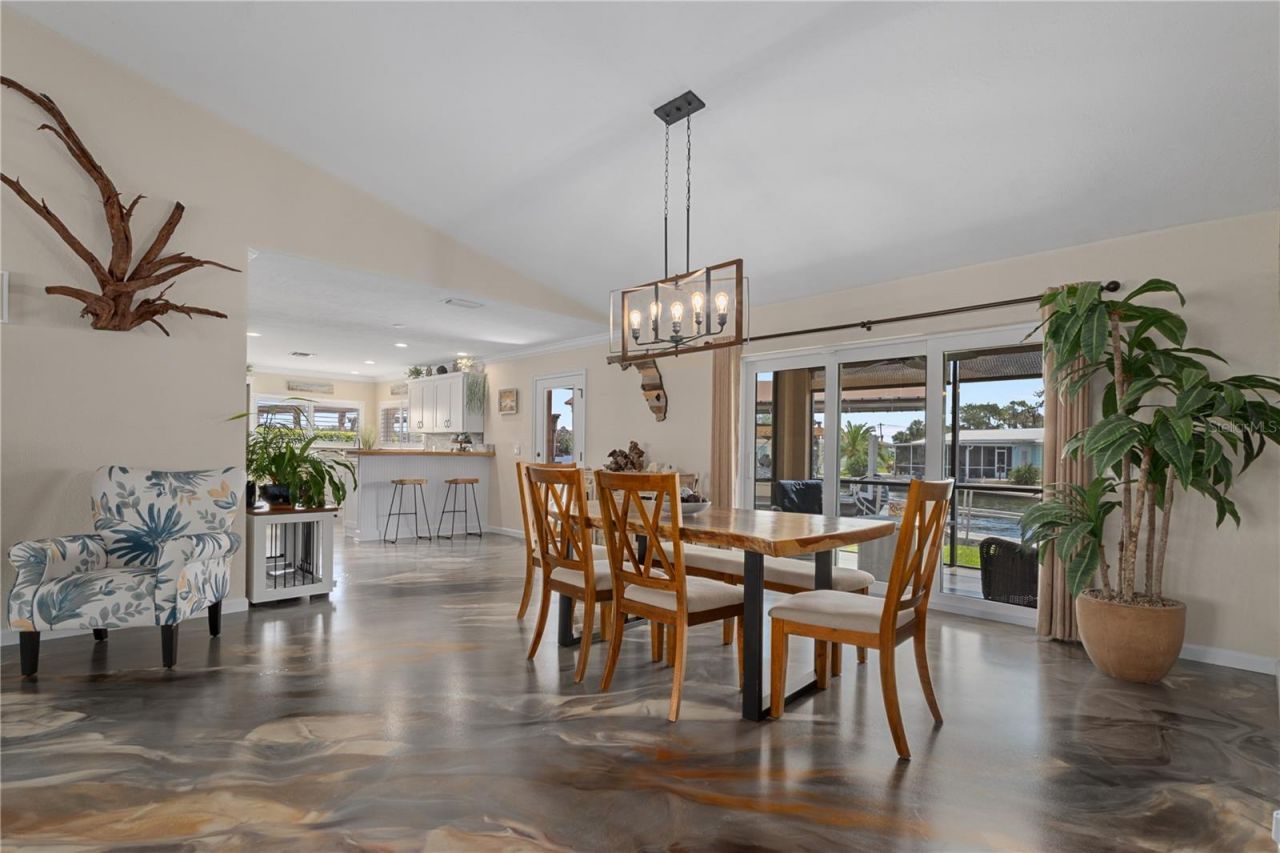 2221 N Kings Cove Point, Crystal River, FL 34429 Photo