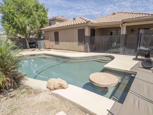 9315 W MARIPOSA Drive, Phoenix, AZ 85037