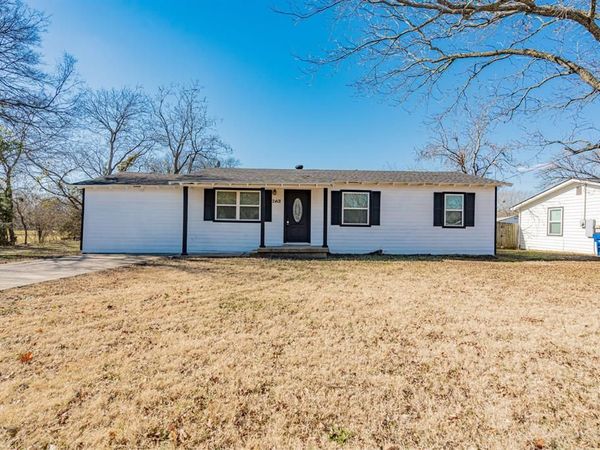 2401 Gilmer Street, Caddo Mills, TX 75135