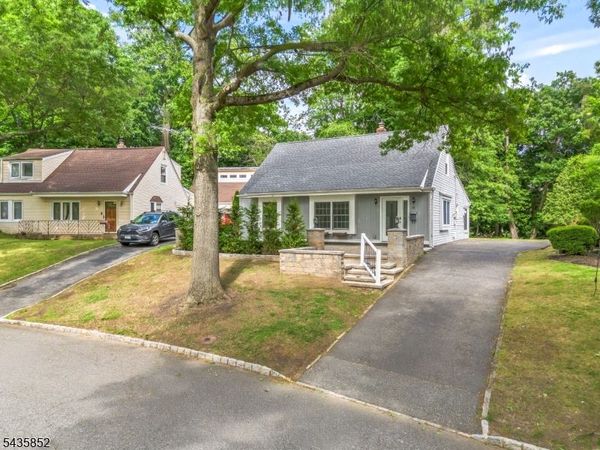 15 Nestro Rd, West Orange, NJ 07052