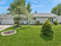 17 Rugby Road, Lake Zurich, IL 60047 primary photo