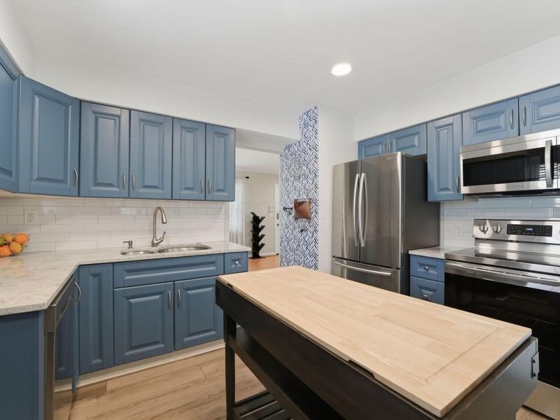 2257 Fishinger Road, Columbus, OH 43221 Photo 23