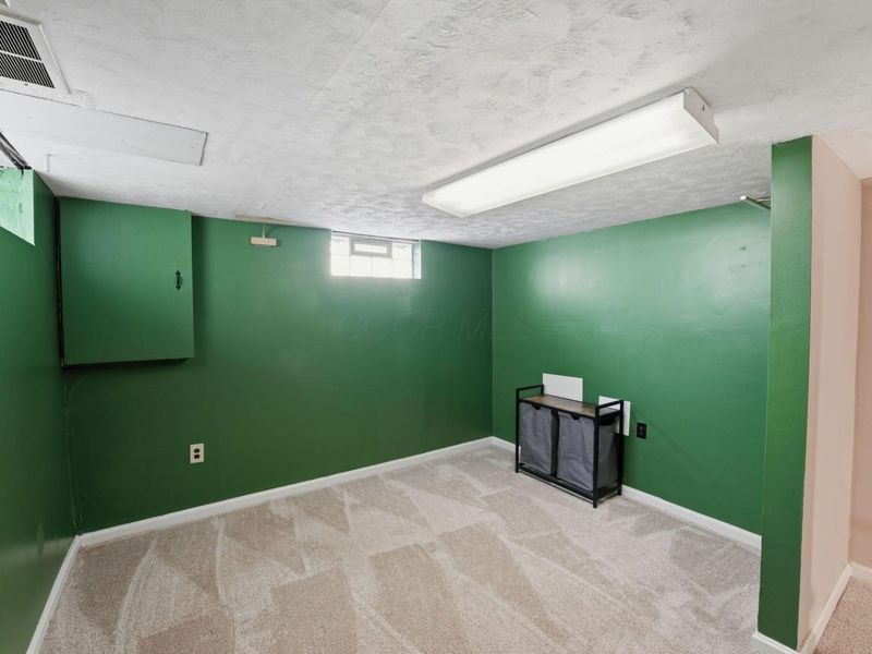 2257 Fishinger Road, Columbus, OH 43221 Photo 31