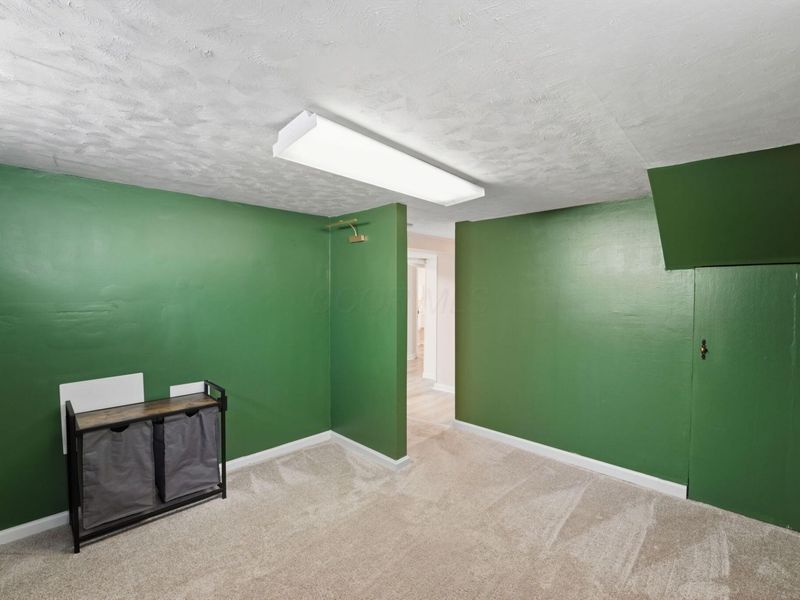 2257 Fishinger Road, Columbus, OH 43221 Photo 32