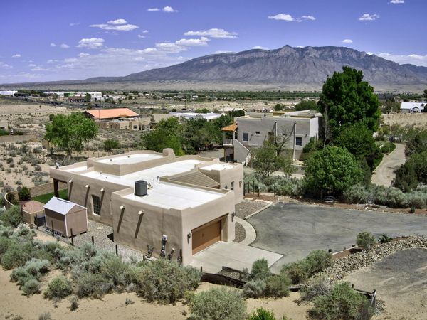 5525 Vera Cruz Road NE, Rio Rancho, NM 87144