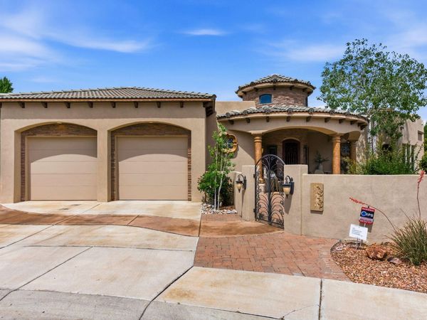8219 Desert Poppy Lane NE, Albuquerque, NM 87122