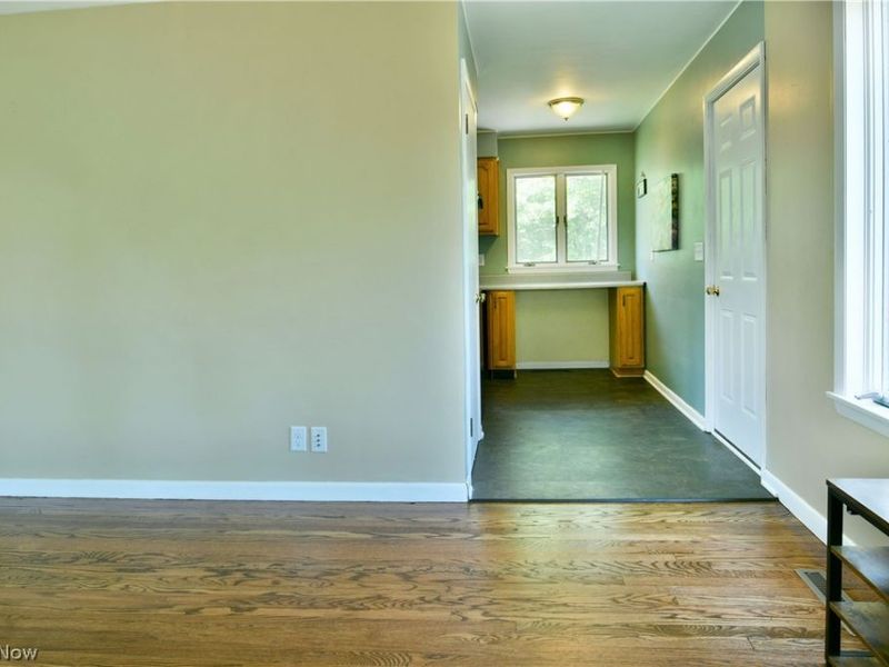182 Shirley Lane NW, Warren, OH 44483 Photo 11