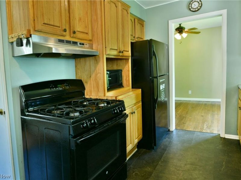 182 Shirley Lane NW, Warren, OH 44483 Photo 14