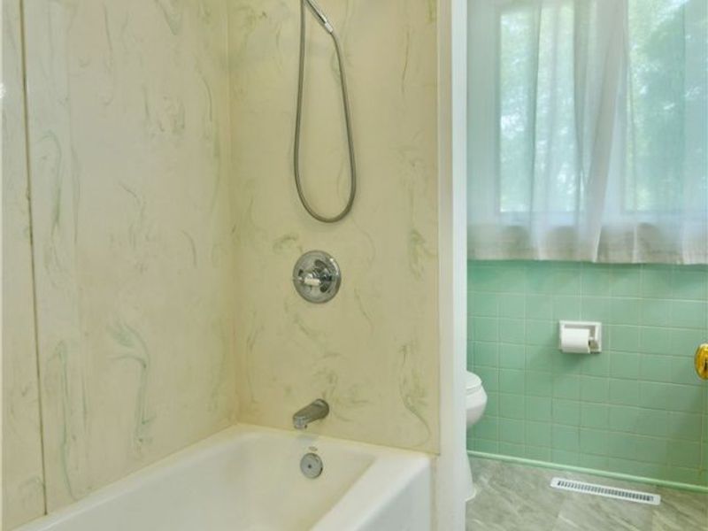 182 Shirley Lane NW, Warren, OH 44483 Photo 21