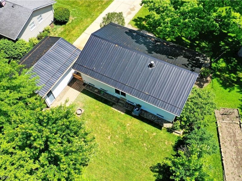 182 Shirley Lane NW, Warren, OH 44483 Photo 4