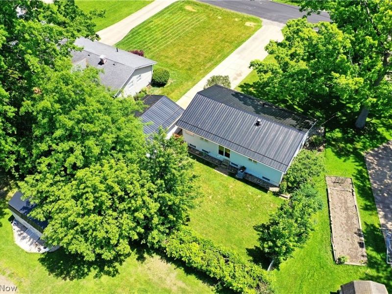182 Shirley Lane NW, Warren, OH 44483 Photo 5
