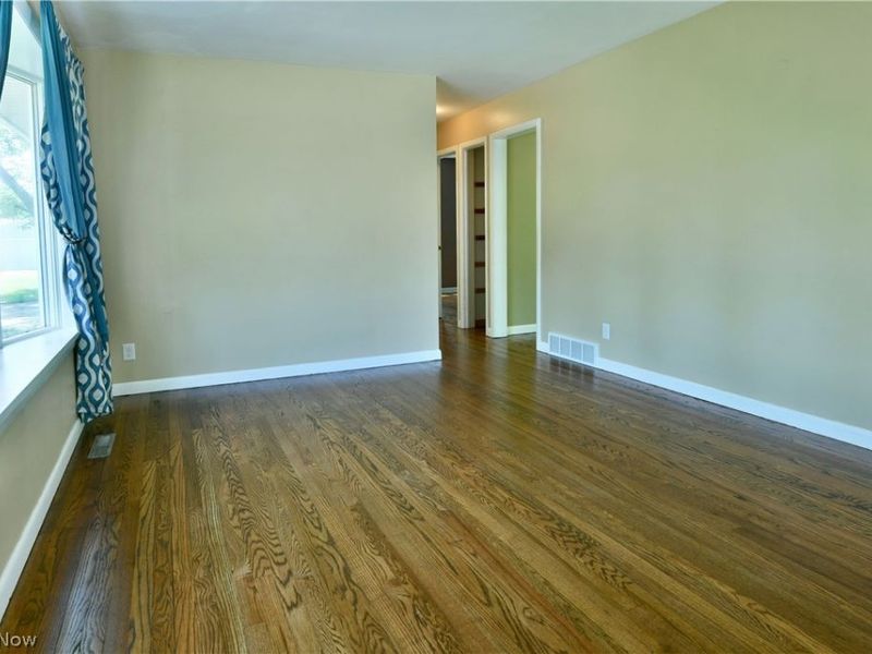 182 Shirley Lane NW, Warren, OH 44483 Photo 9