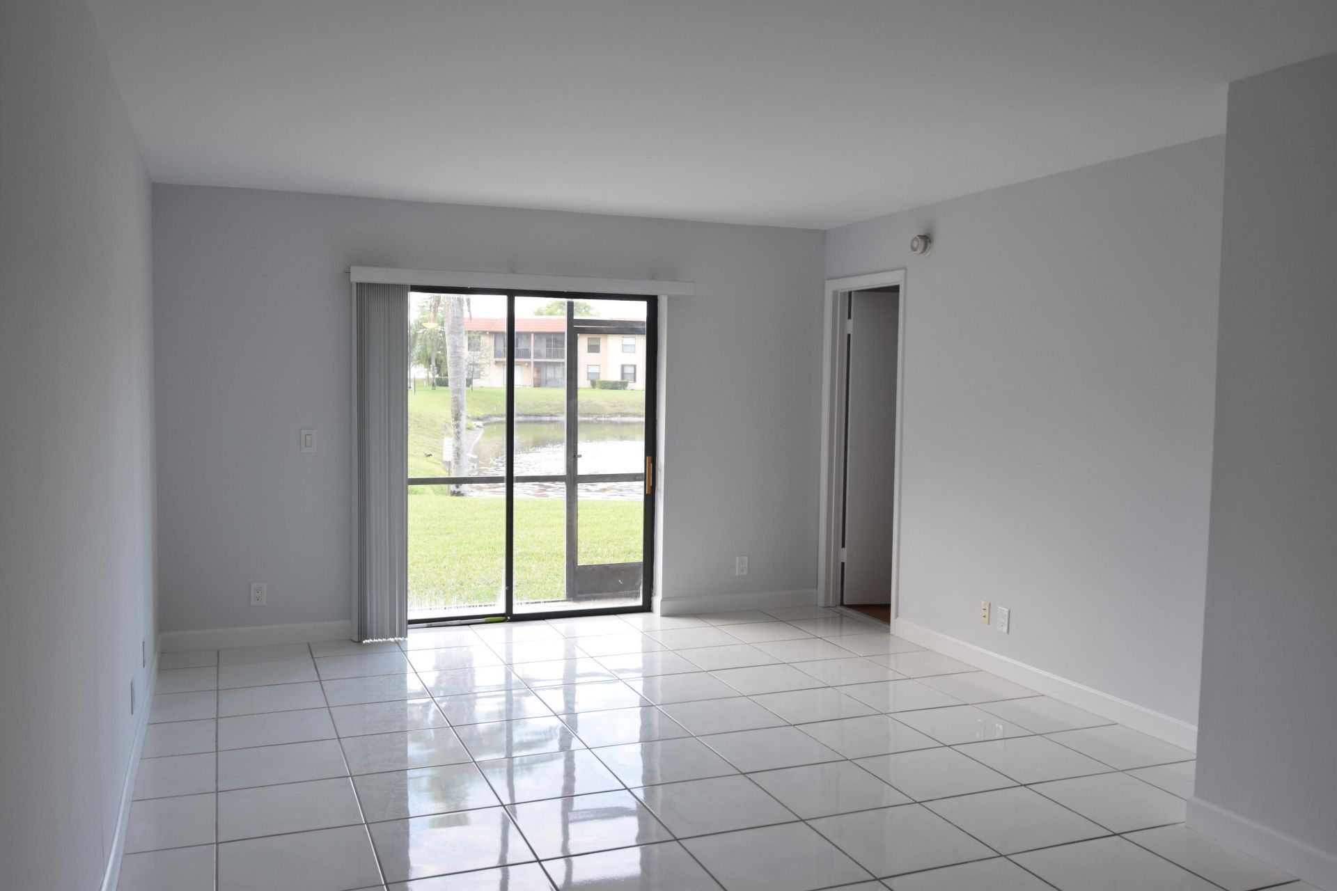 21895 Lake Forest Circle, Unit 102, Boca Raton, FL 33433 Photo
