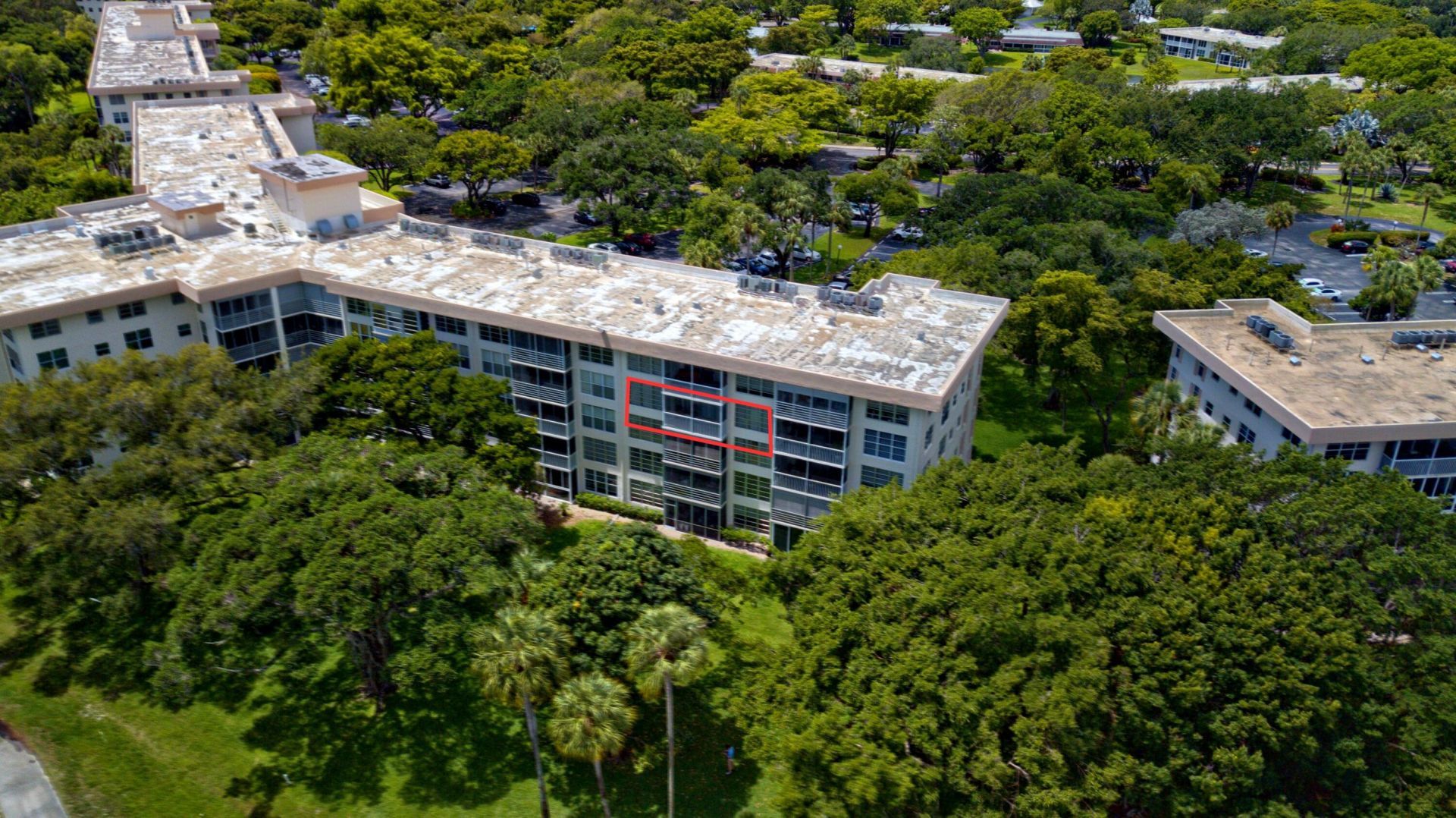 3900 Oaks Clubhouse Drive, Unit 411, Pompano Beach, FL 33069 Photo