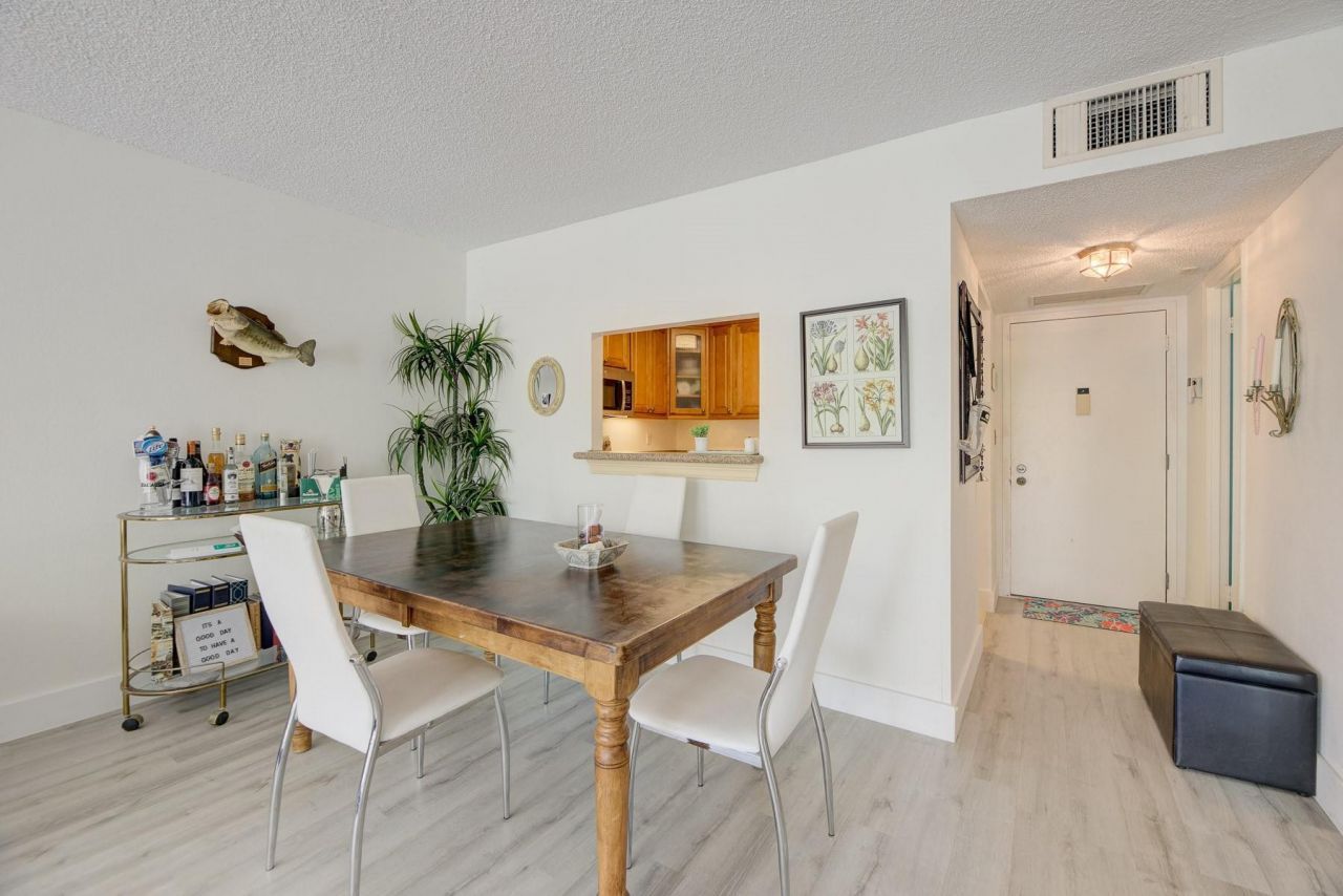 7081 Environ Boulevard, Unit 143, Lauderhill, FL 33319 Photo