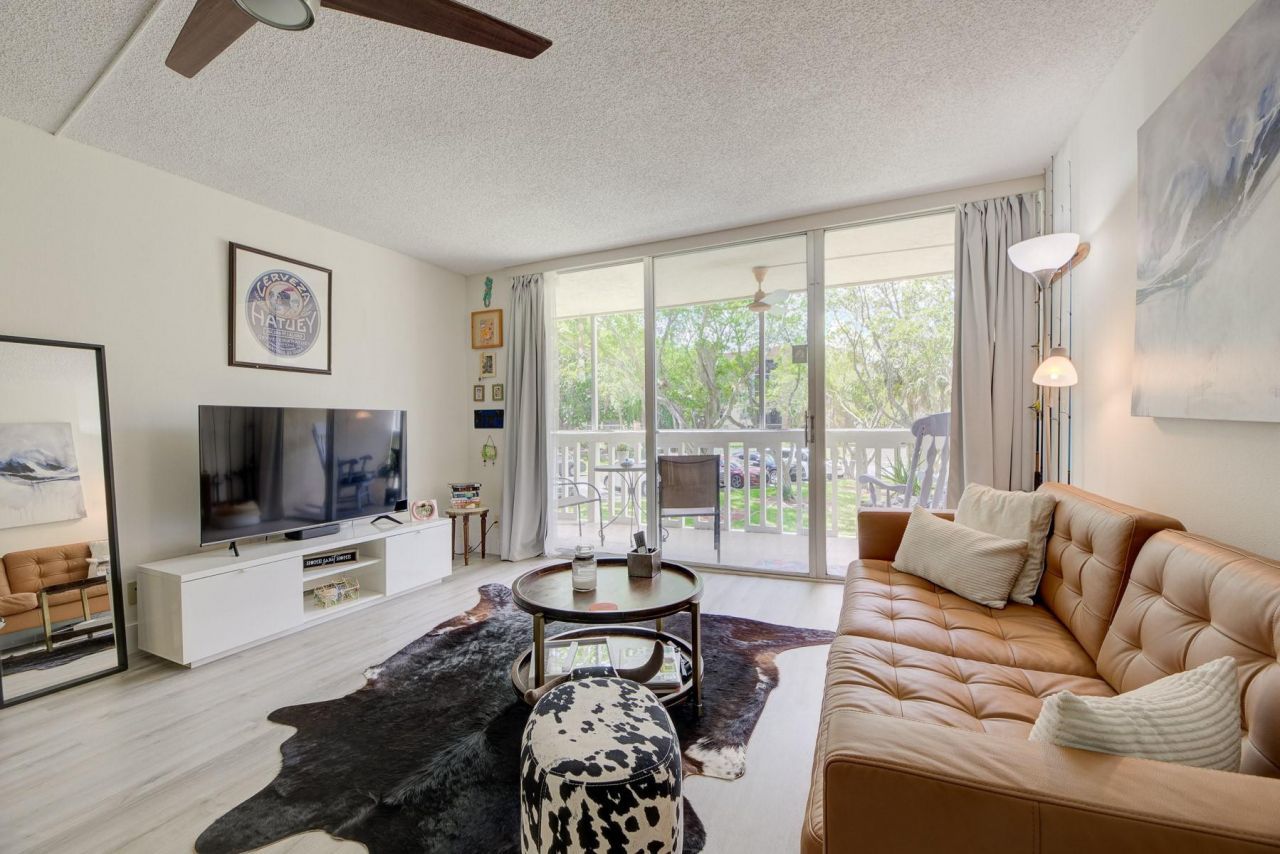7081 Environ Boulevard, Unit 143, Lauderhill, FL 33319 Photo