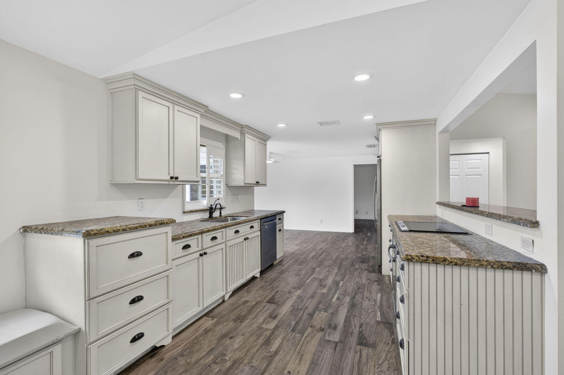 8443 Elaine Drive, Boynton Beach, FL 33472 Photo