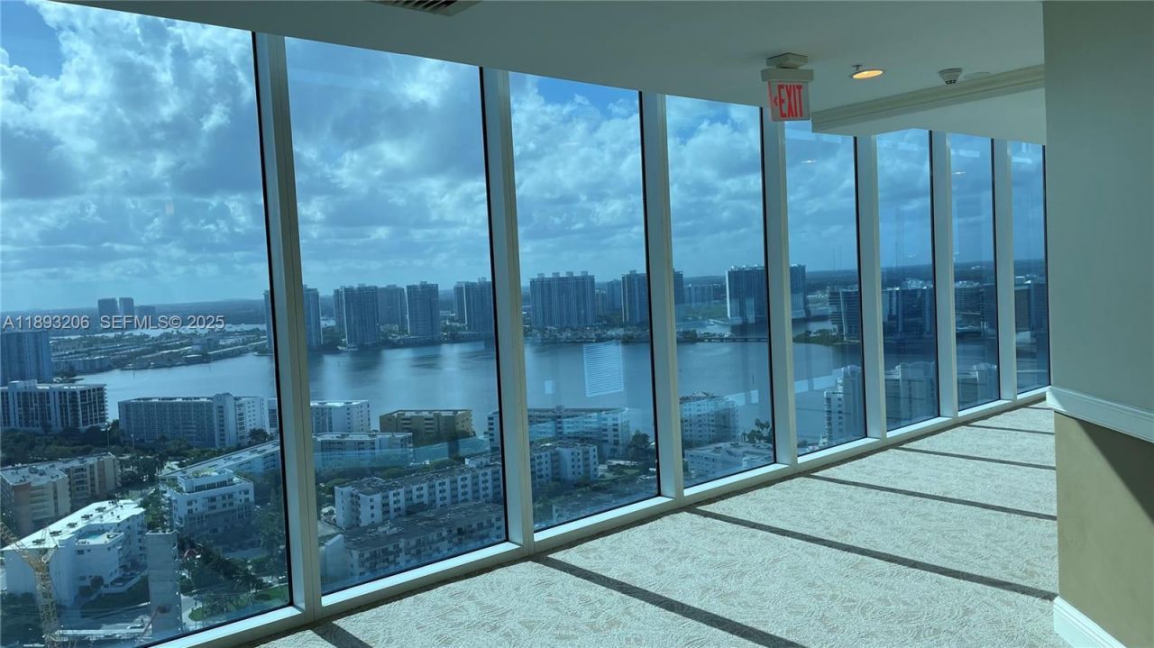 18001 Collins Avenue, Unit 2814, Sunny Isles Beach, FL 33160 Photo