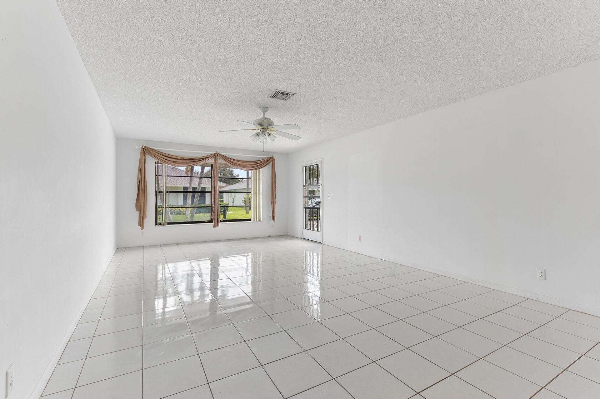 9795 Tabebuia Tree Drive, Unit B, Boynton Beach, FL 33436 Photo