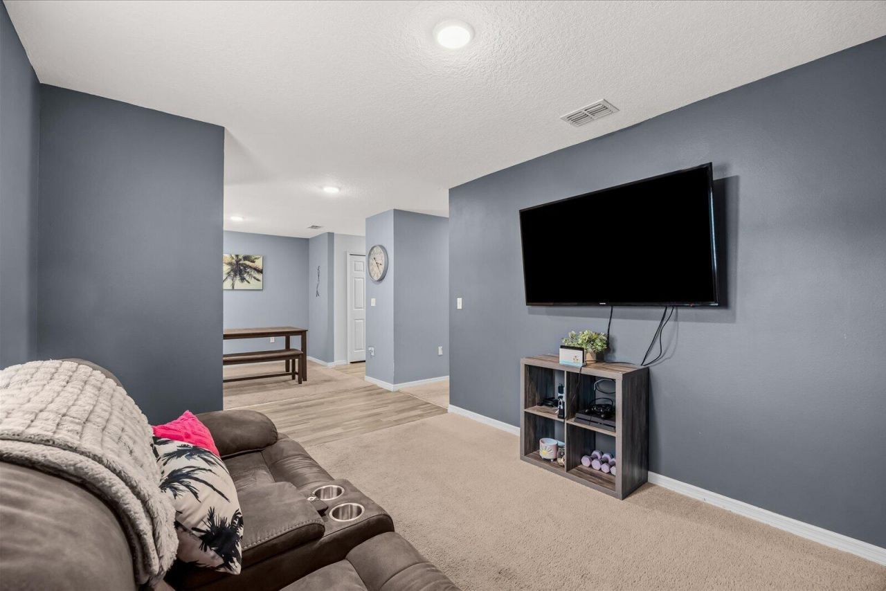 2226 SE Heathwood Circle, Port Saint Lucie, FL 34952 Photo