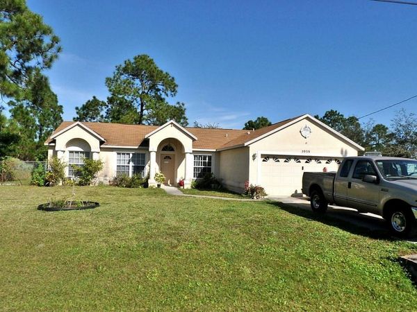 5939 NW Foust Circle, Port St. Lucie, FL 34986