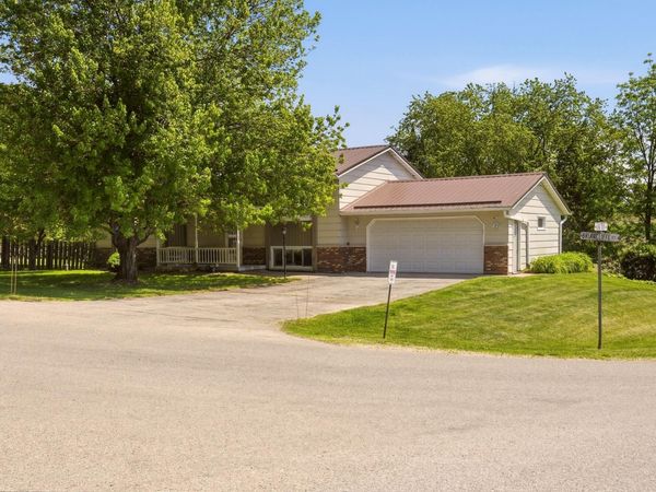 N4940 Briarcliffe Ct, Hamilton, WI 54669
