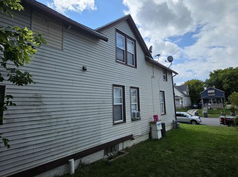 Main Photo