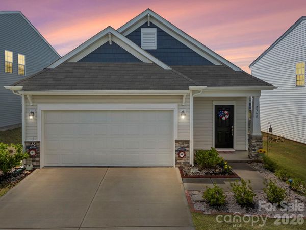 2368 TROLLINGER Drive , Catawba, NC 28609