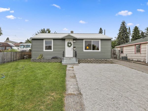 1221 E Ermina St, Spokane, WA 99207