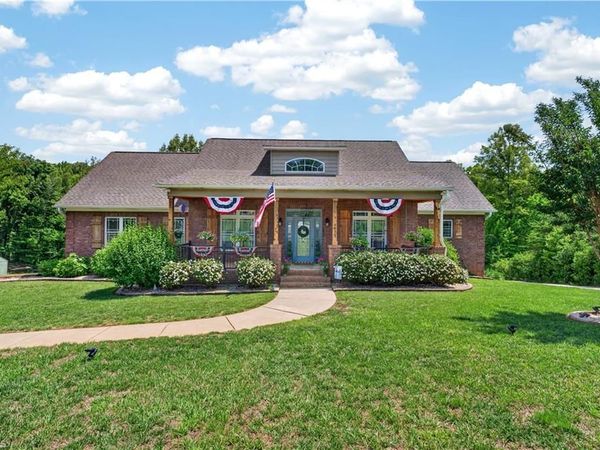 4630 Fern Creek Drive , Tobaccoville, NC 27050