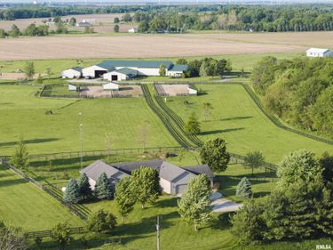 15920 APRICOT Road, Wapella, IL 61777