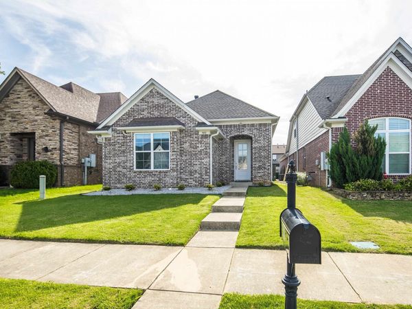 460 CHEROKEE CIR, Oakland, TN 38060