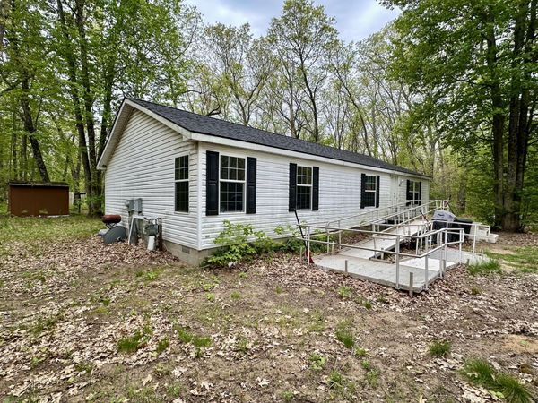 7127 Wever Road, Fountain, MI 49410