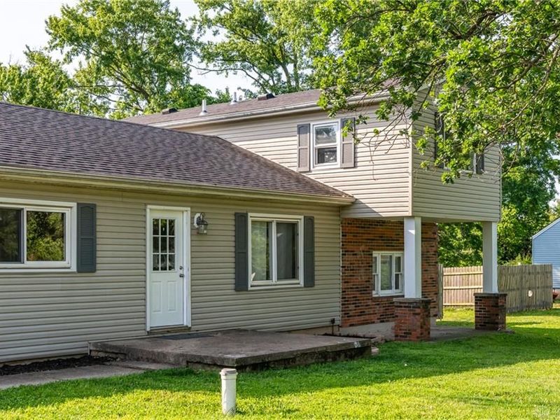 602 W Crescent Lane, Franklin, OH 45005 Photo 3